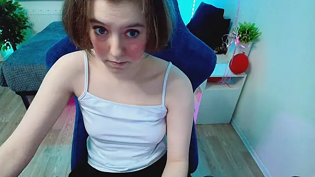 CranberryHot online show from October 28, 2025, 12:47 am