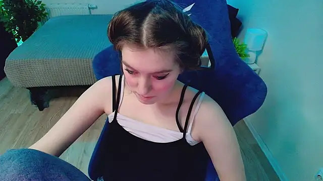 CranberryHot online show from May 15, 2026, 1:34 am