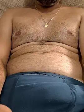 Snapshot of Leo_Big chatting on January 20, 2025, 7:35 pm Leo Big online show from January 20, 2025, 7:35 pm