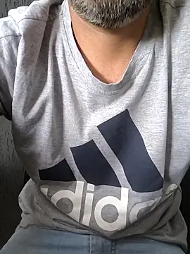 Snapshot of Leo_Big chatting on October 7, 2025, 11:51 am Leo Big online show from October 7, 2025, 11:51 am