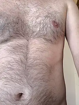 Snapshot of Leo_Big chatting on October 10, 2025, 7:24 pm Leo Big online show from October 10, 2025, 7:24 pm