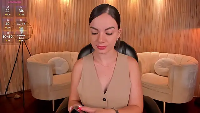 MorganHicks online show from October 19, 2025, 5:35 pm