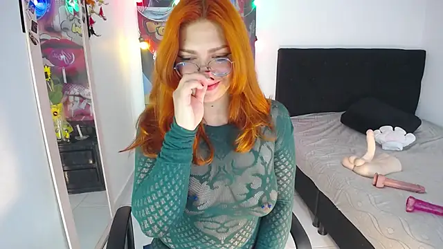 coraline101  online show from March 10, 2026, 2:05 am