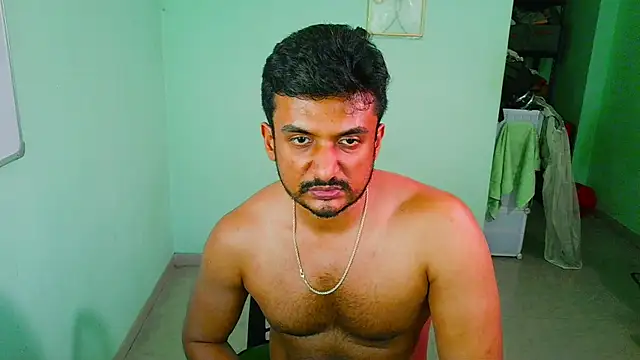 daringcutie online show from April 12, 2026, 7:02 am