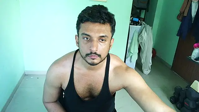 daringcutie online show from May 14, 2026, 10:44 am