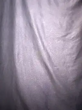 Snapshot of Robika-bika chatting on December 18, 2025, 2:45 pm Robika-bika online show from December 18, 2025, 2:45 pm