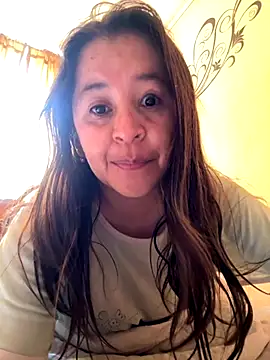 latinfemale online show from September 30, 2025, 3:06 pm