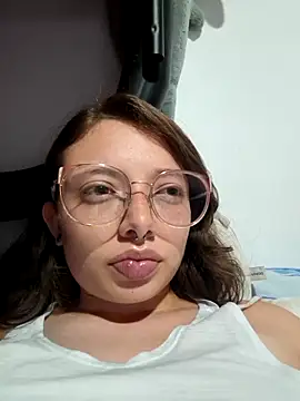 Snapshot of linda-schmidt chatting on May 21, 2026, 3:13 am linda-schmidt online show from May 21, 2026, 3:13 am