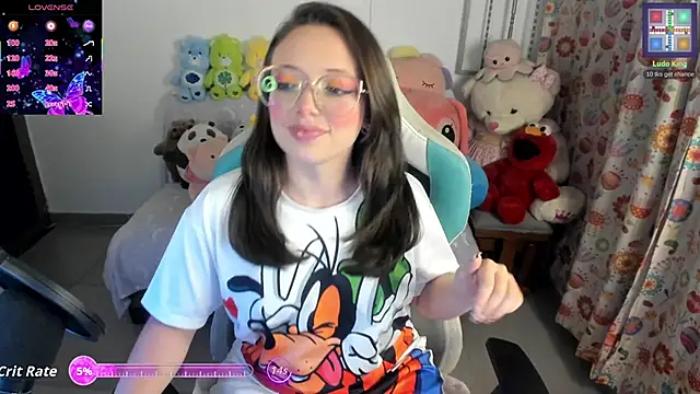Snapshot of linda-schmidt chatting on May 25, 2026, 11:00 pm linda-schmidt online show from May 25, 2026, 11:00 pm