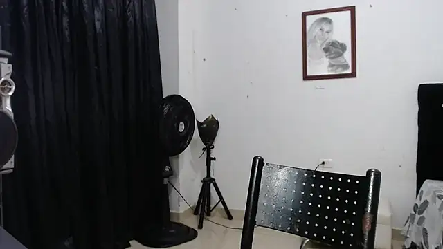 venuz mendoza20 online show from October 25, 2025, 1:07 pm