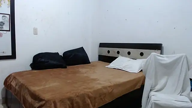 venuz mendoza20 online show from March 13, 2026, 1:40 pm