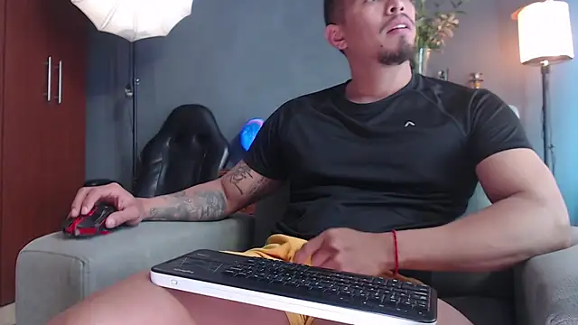 geirge teacherxx online show from October 17, 2025, 7:49 pm