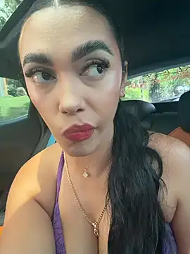 Snapshot of emma_andrew1 chatting on February 19, 2026, 4:36 pm emma andrew1 online show from February 19, 2026, 4:36 pm