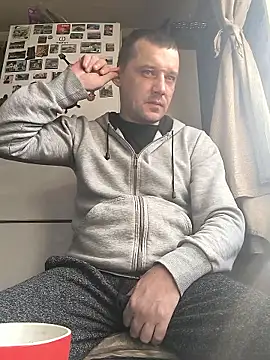 Snapshot of DanielOhCool chatting on February 23, 2026, 7:39 am DanielOhCool online show from February 23, 2026, 7:39 am