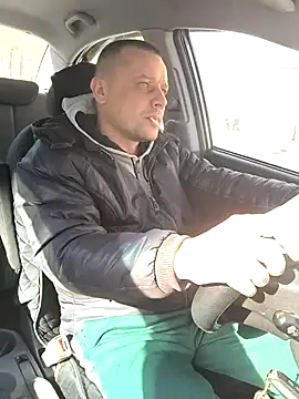 Snapshot of DanielOhCool chatting on February 28, 2026, 8:15 am DanielOhCool online show from February 28, 2026, 8:15 am