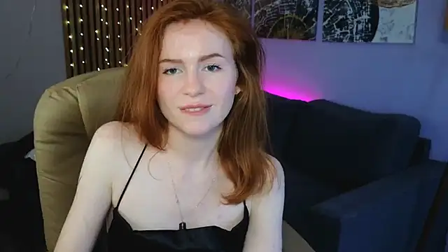 Snapshot of GingerArin chatting on December 8, 2024, 6:39 pm GingerArin online show from December 8, 2024, 6:39 pm