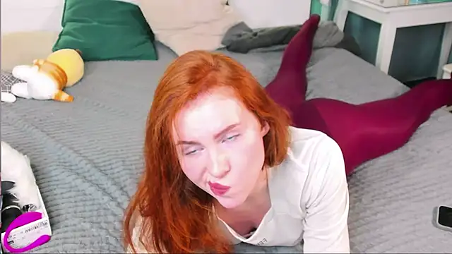 Snapshot of GingerArin chatting on February 14, 2025, 2:44 pm GingerArin online show from February 14, 2025, 2:44 pm