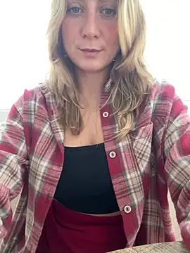 Snapshot of Puzdosia chatting on October 20, 2025, 8:48 am Puzdosia online show from October 20, 2025, 8:48 am