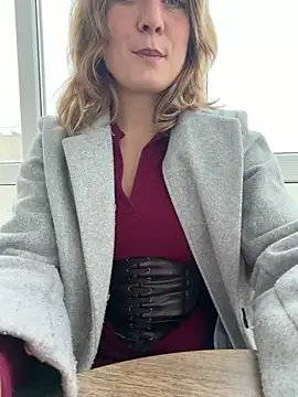 Snapshot of Puzdosia chatting on February 1, 2026, 7:40 am Puzdosia online show from February 1, 2026, 7:40 am