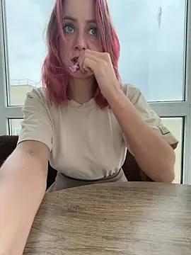 Snapshot of Puzdosia chatting on February 14, 2026, 8:55 am Puzdosia online show from February 14, 2026, 8:55 am