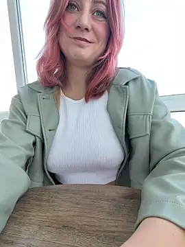 Snapshot of Puzdosia chatting on February 16, 2026, 6:20 am Puzdosia online show from February 16, 2026, 6:20 am