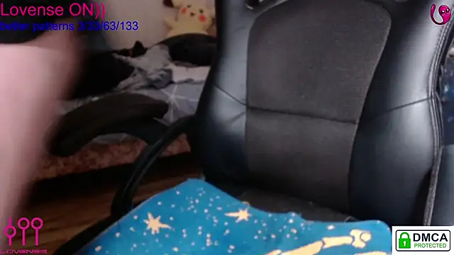 sweet cute cat online show from February 25, 2025, 6:20 pm