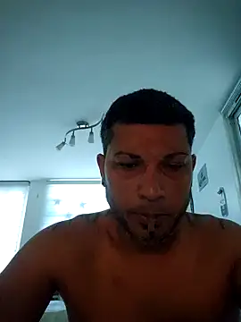 Snapshot of tropikboy chatting on October 3, 2025, 10:23 am tropikboy online show from October 3, 2025, 10:23 am