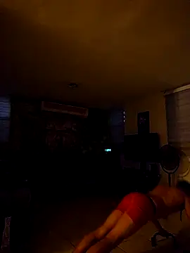 Snapshot of tropikboy chatting on November 3, 2025, 10:05 am tropikboy online show from November 3, 2025, 10:05 am