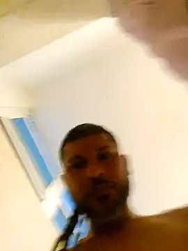 Snapshot of tropikboy chatting on November 12, 2025, 10:37 am tropikboy online show from November 12, 2025, 10:37 am