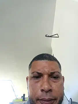 tropikboy online show from November 22, 2025, 12:15 pm