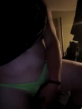 Snapshot of FUNINWV9 chatting on October 30, 2025, 11:38 pm FUNINWV9 online show from October 30, 2025, 11:38 pm