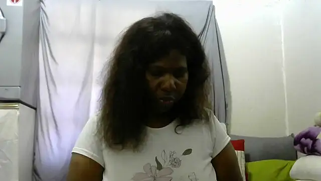 Delicioussexy online show from May 16, 2026, 8:00 am