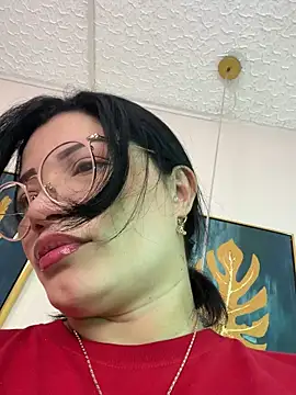 Snapshot of valerie_lya chatting on November 3, 2025, 7:59 pm valerie lya online show from November 3, 2025, 7:59 pm