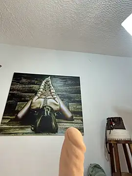 Snapshot of valerie_lya chatting on February 5, 2026, 8:02 pm valerie lya online show from February 5, 2026, 8:02 pm