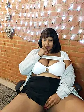 Lilybanx online show from February 22, 2025, 12:19 pm