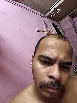 Vickyrajput009 online show from November 1, 2025, 12:18 pm