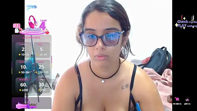 keyklin1 online show from October 9, 2025, 3:21 pm