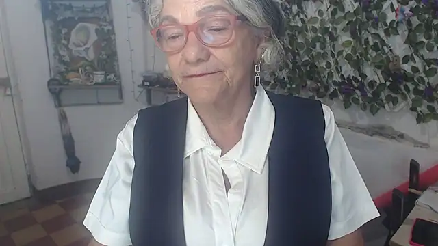 FunnyGrandma online show from December 2, 2025, 12:49 am