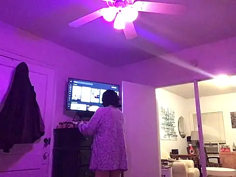 Snapshot of Jcharlesnew69@xh chatting on November 7, 2025, 12:32 am Jcharlesnew69xh online show from November 7, 2025, 12:32 am