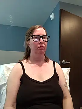 SweetandNaughty1 online show from October 2, 2025, 8:49 pm