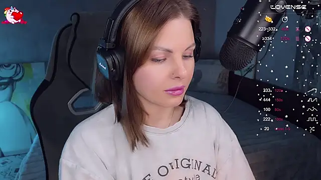 Snapshot of Your_Sweet_Lilu chatting on October 1, 2025, 3:40 pm Your Sweet Lilu online show from October 1, 2025, 3:40 pm