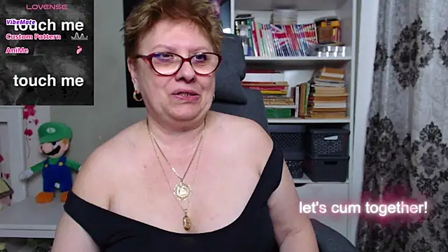 Snapshot of Mella4you chatting on February 27, 2025, 10:37 am Mella4you online show from February 27, 2025, 10:37 am