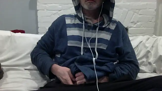 readyforfunxxx online show from January 7, 2026, 2:19 pm