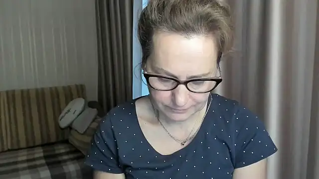 Snapshot of lauraoven chatting on January 17, 2025, 7:08 am lauraoven online show from January 17, 2025, 7:08 am