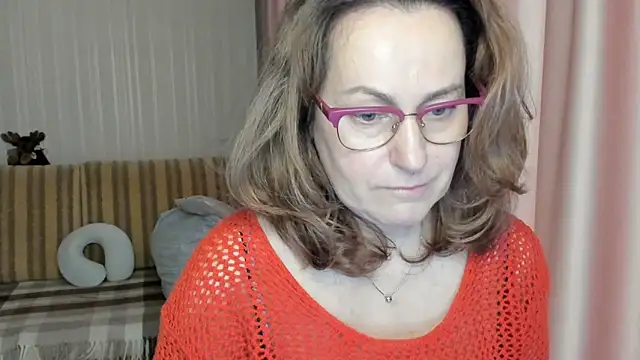 Snapshot of lauraoven chatting on March 20, 2025, 7:14 am lauraoven online show from March 20, 2025, 7:14 am