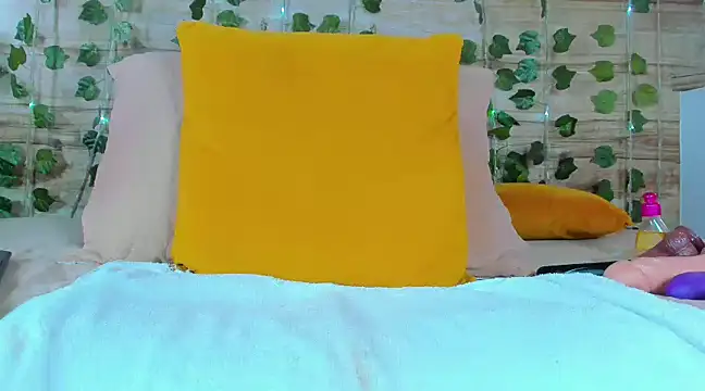 Snapshot of alyssia_ocean chatting on February 25, 2025, 4:00 pm alyssia ocean online show from February 25, 2025, 4:00 pm