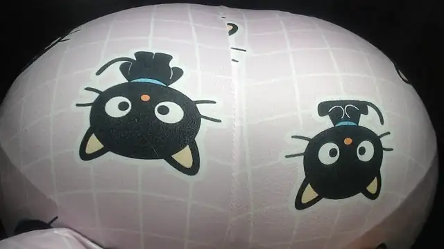 prettyangelsquirt online show from February 15, 2026, 8:27 pm