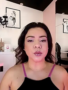 Sofiia W26 online show from February 20, 2025, 4:03 pm