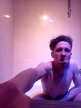 Antonio11111x online show from April 21, 2026, 3:39 pm