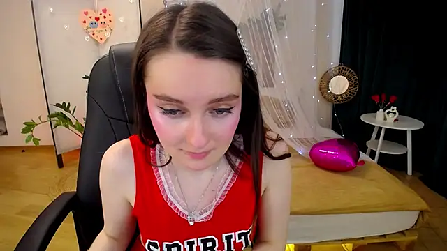 CloudGrace online show from February 19, 2025, 12:33 pm